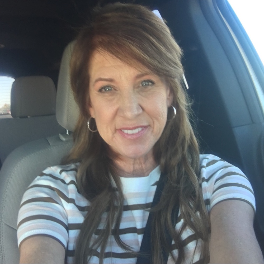 Meet your Posher, Lisa